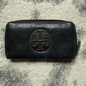 Tory Burch Black Leather Wallet
